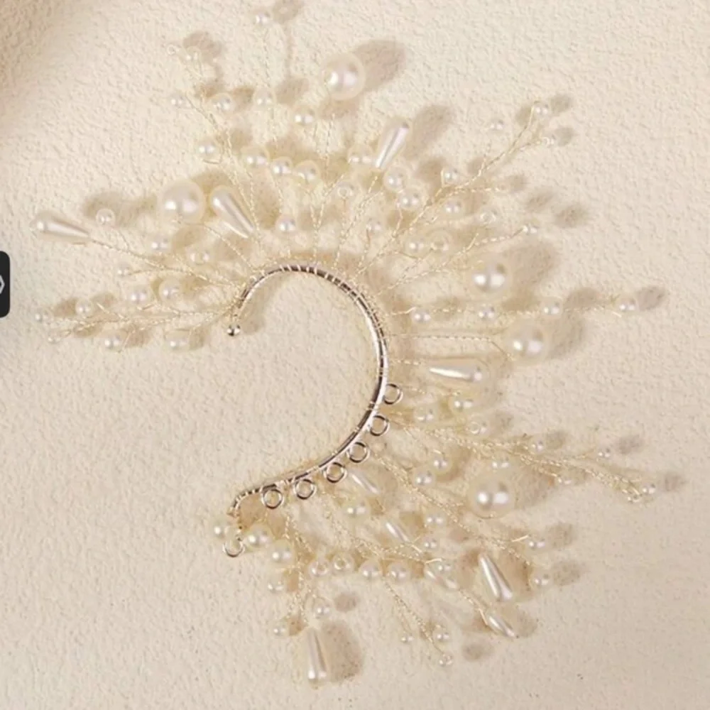 ✨NEW✨ Elegant White Floral Pearl Statement Ear Cuff wedding prom
